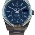 Rolex Sky-Dweller 336934, Frontansicht mit reduziertem Blaustich
